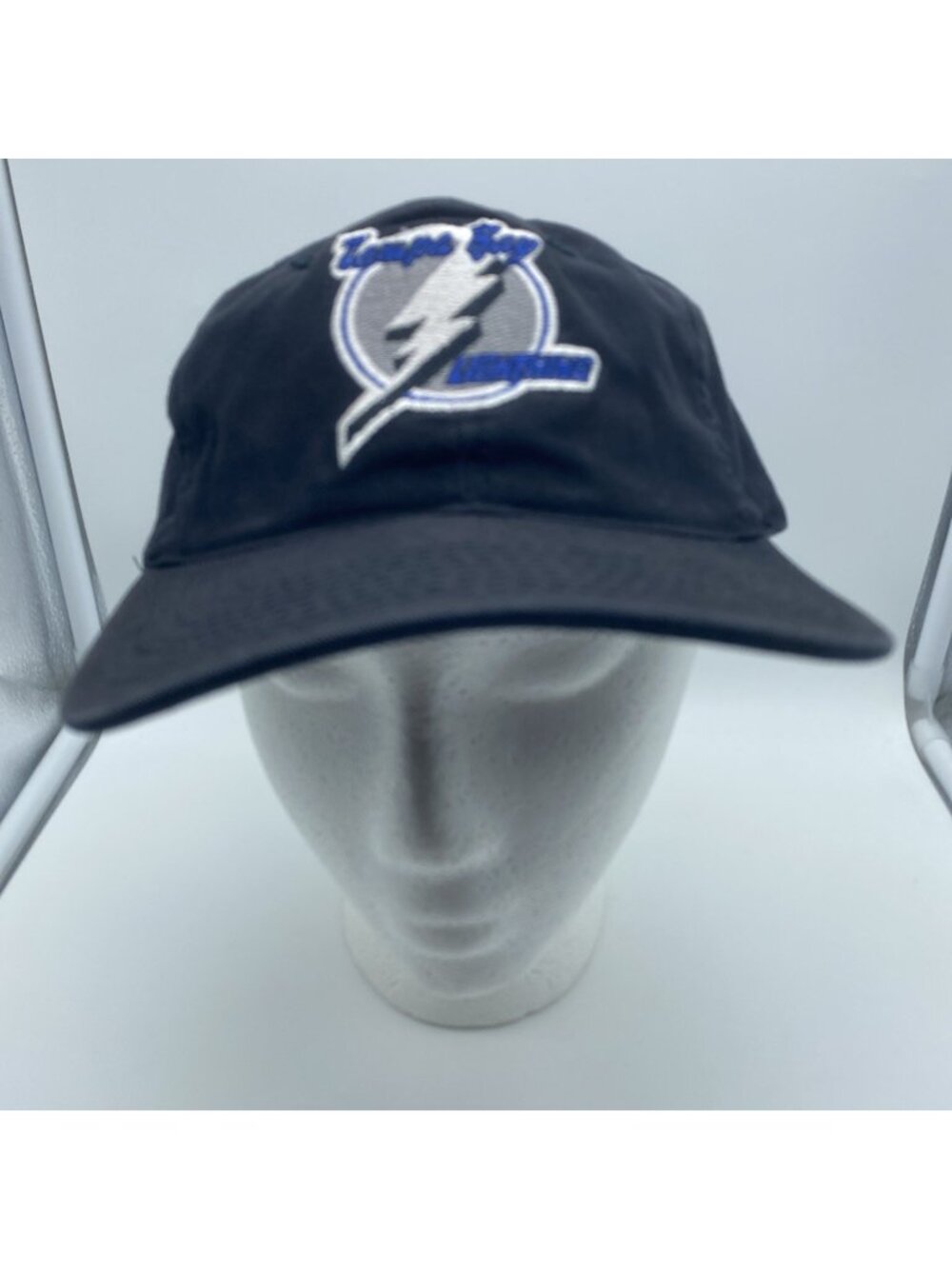 Tampa Bay Lightning Black Strapback Hat The Cap NHL Hockey Cotton